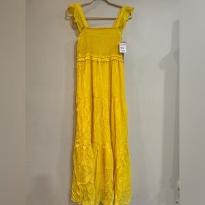 3/25 🔵Yellow summer maxi dress. Size 4